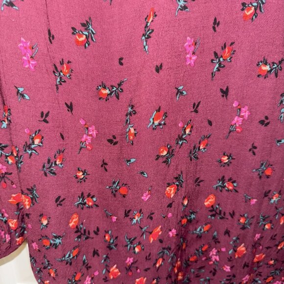Old Navy Cherry Red Peasant Shirt w/ Roses Size Large - Picture 5 of 5